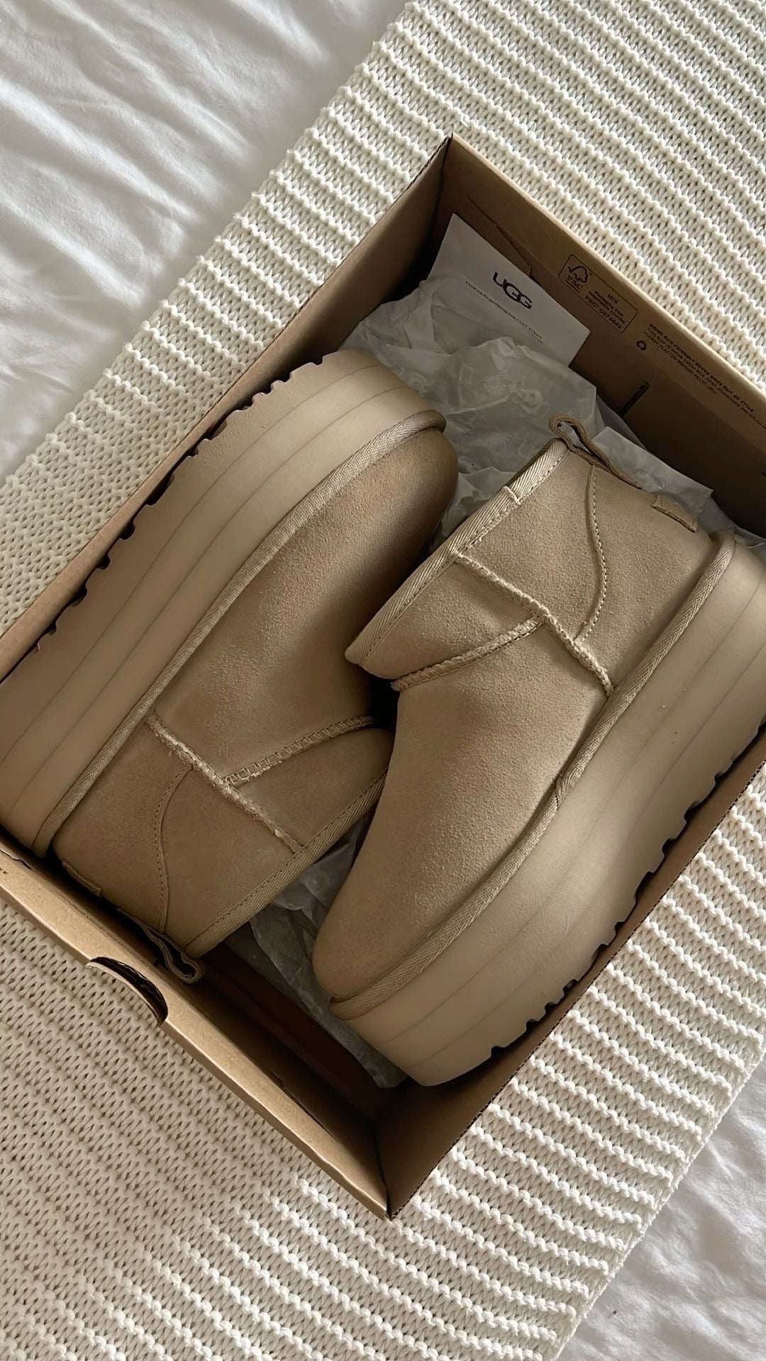 Ugg Classic Ultra Mini Platform "Mustard Seed" - תמונה 4