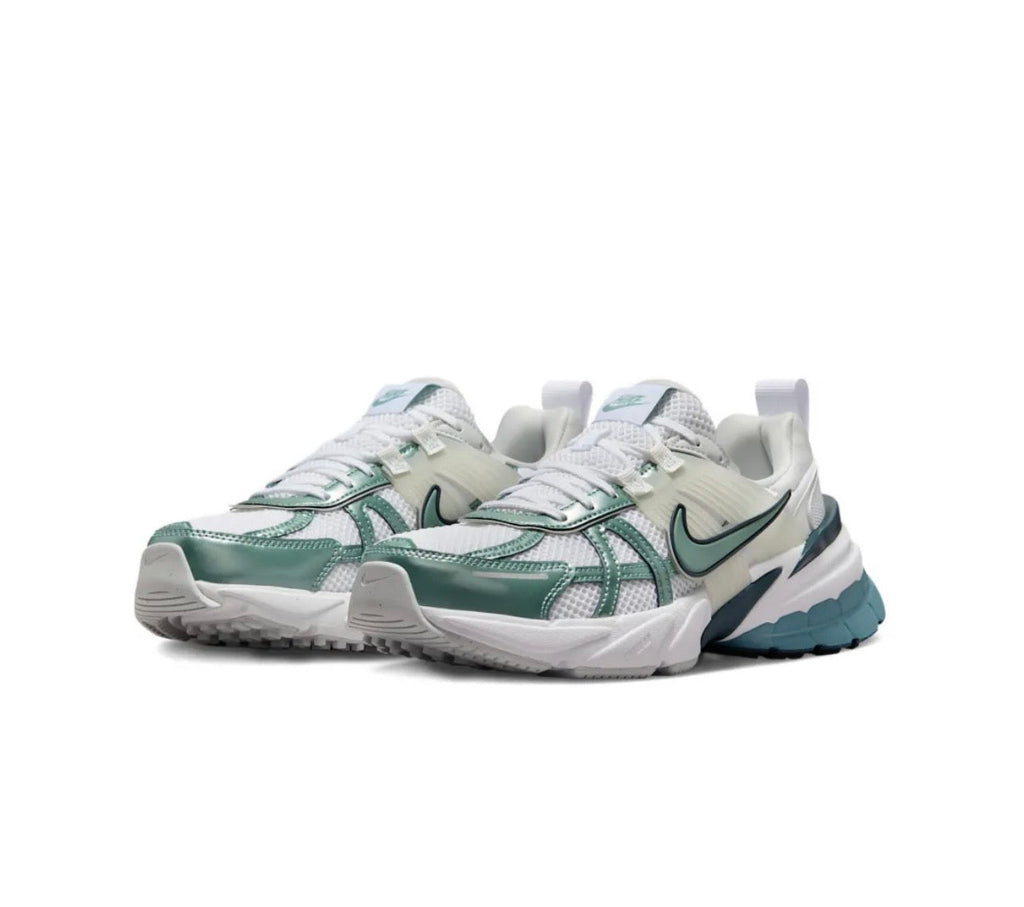 Nike V2K Run White Light Green
