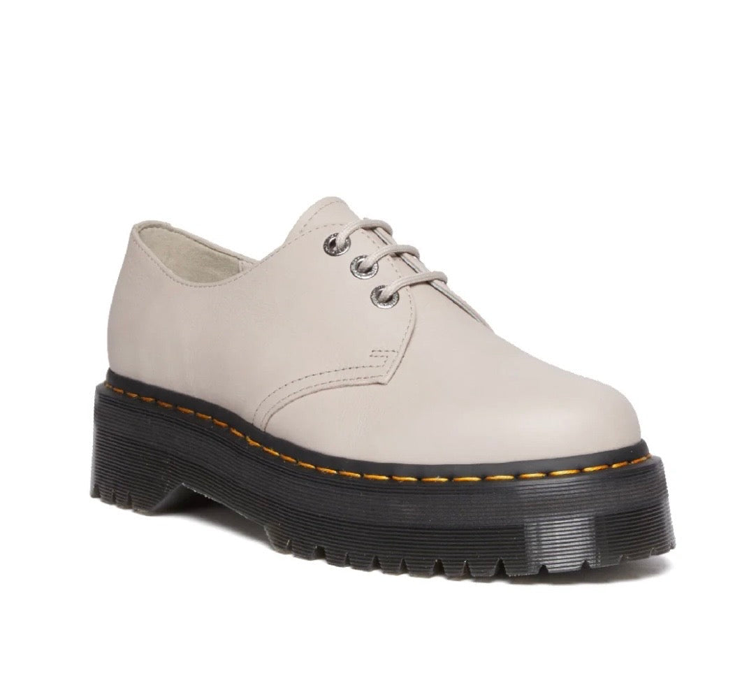 Doctor Martens Quad 3 Low White