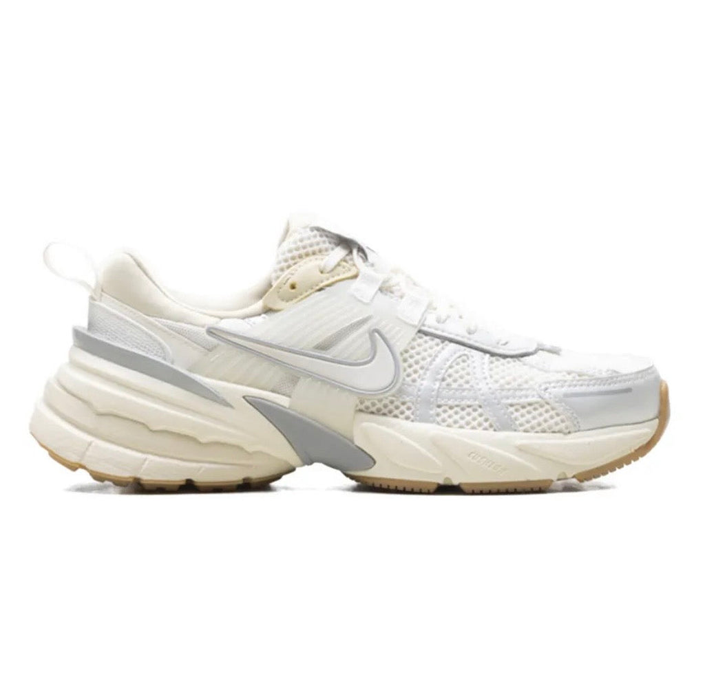 Nike V2K Run Cream Grey Beige