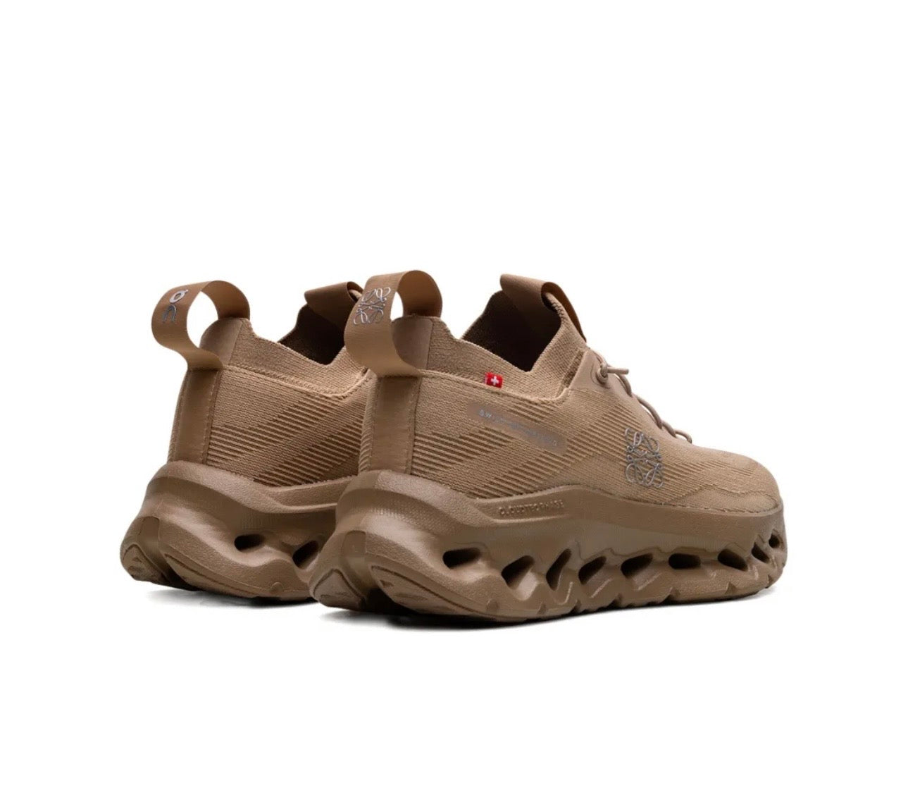 On Cloudtilt X LOEWE brown - תמונה 3