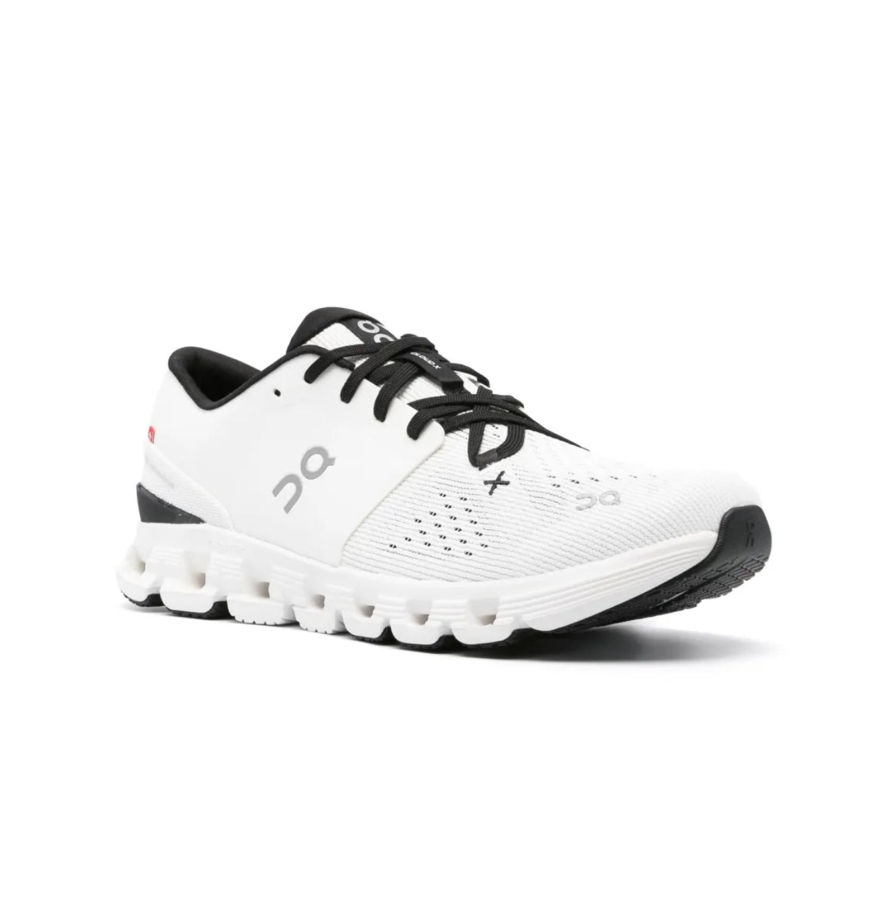 On Cloud White Black