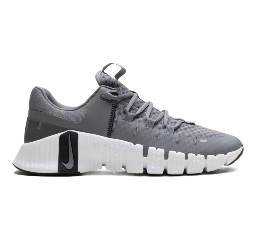 Nike free metcon gray
