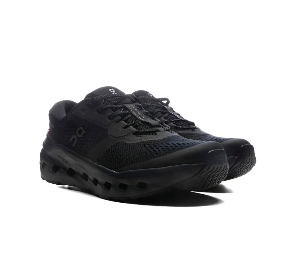 On Cloudrunner 2 Triple Black - תמונה 2