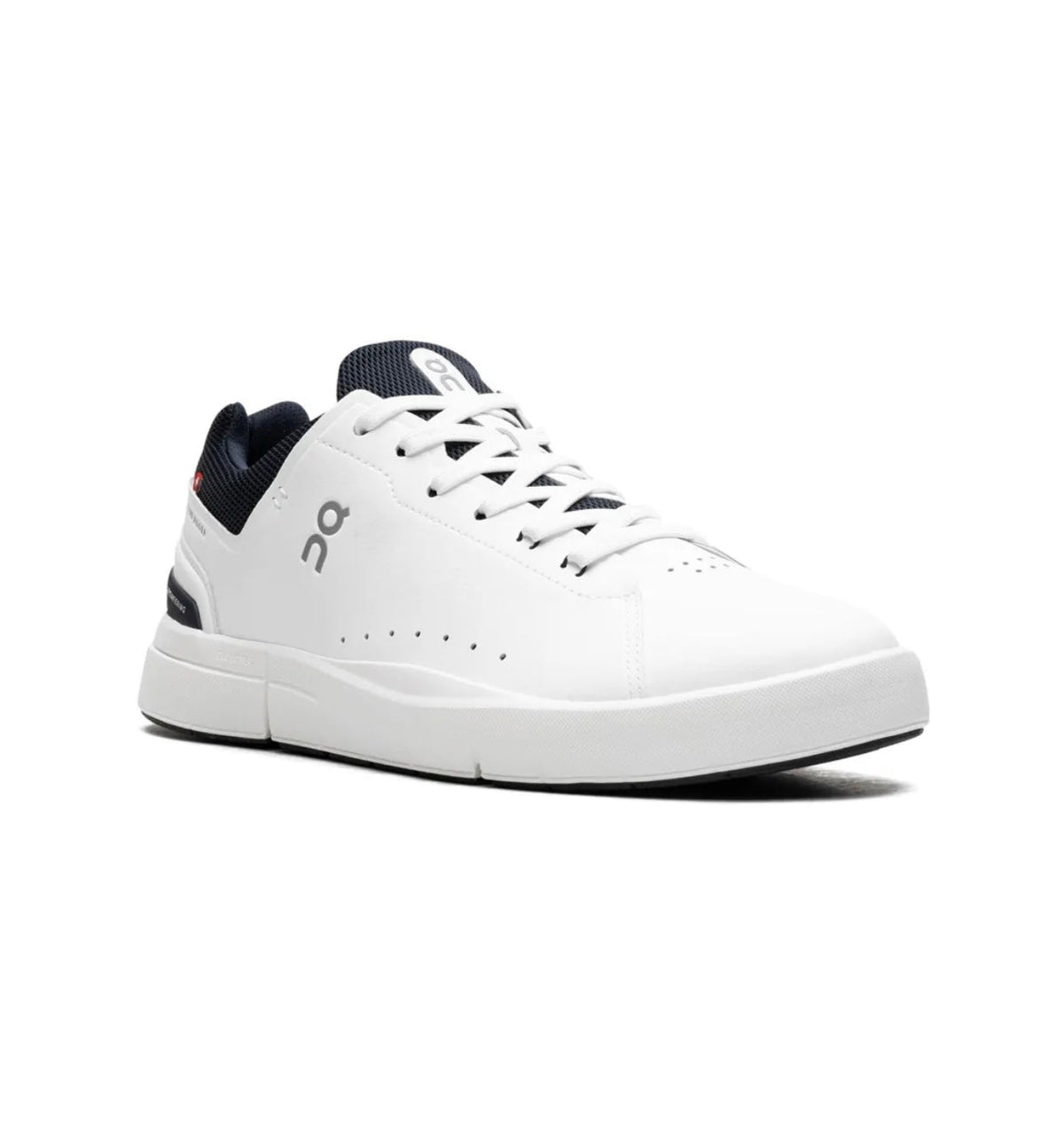 On Cloud Sneakers White Black - תמונה 2