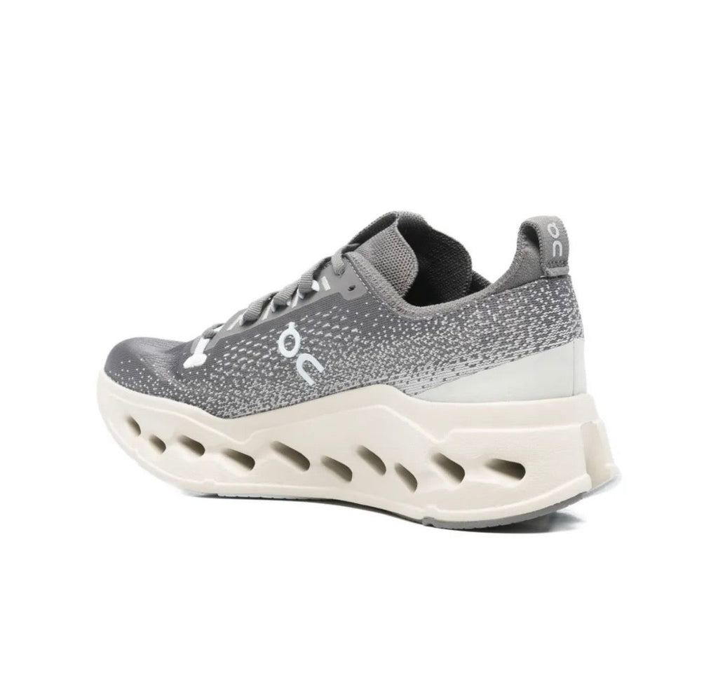 On Cloudsurfer Grey White - תמונה 3