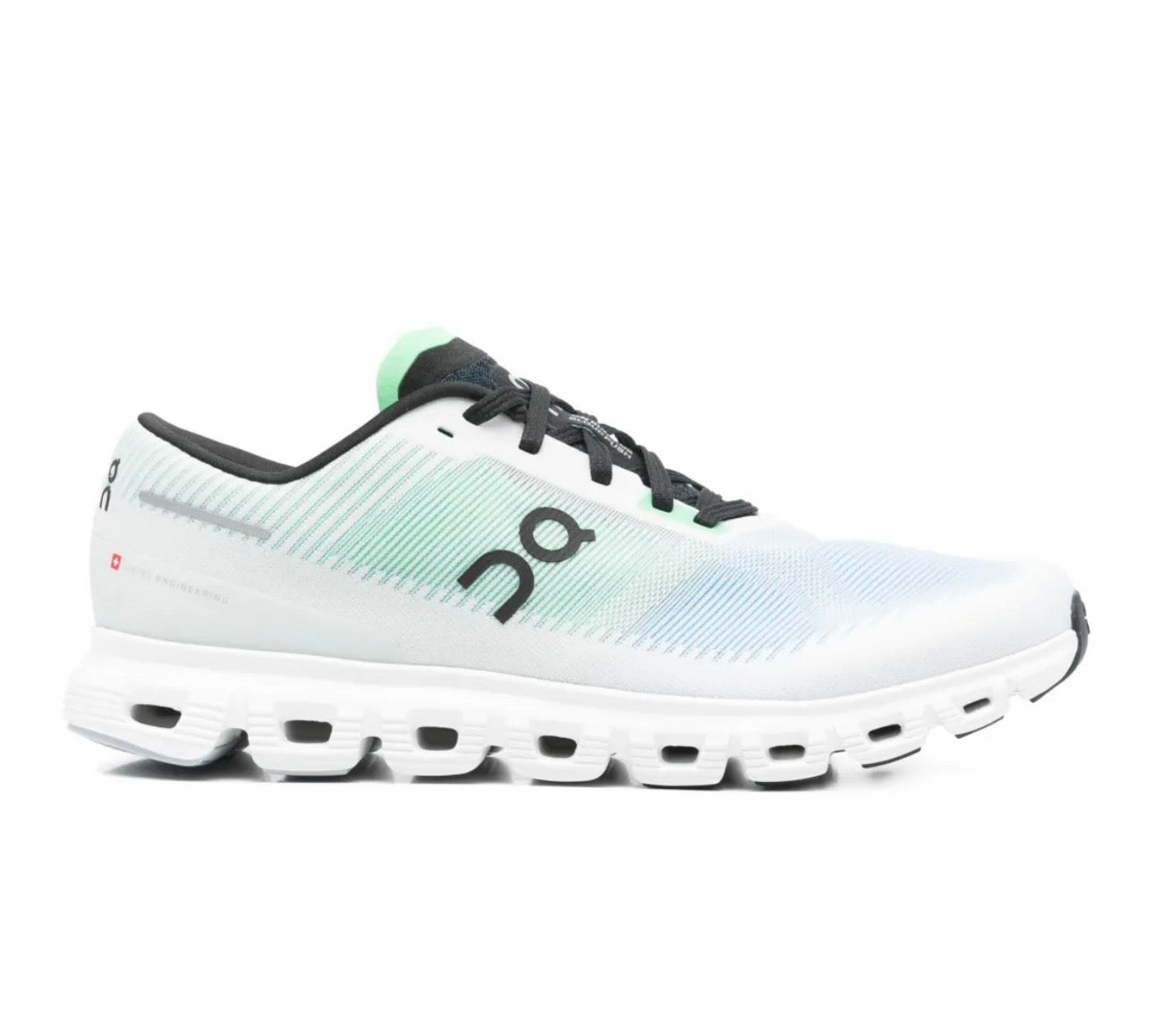 On cloud 5.0 white green