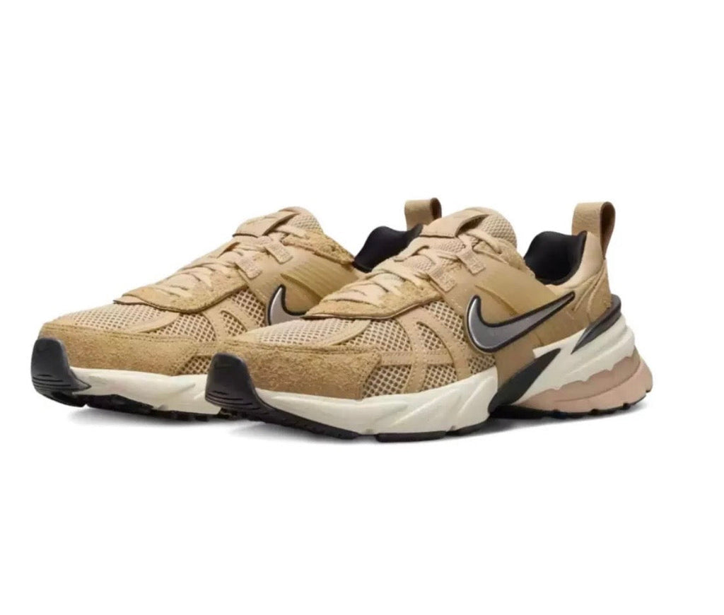 Nike V2K Run Beige