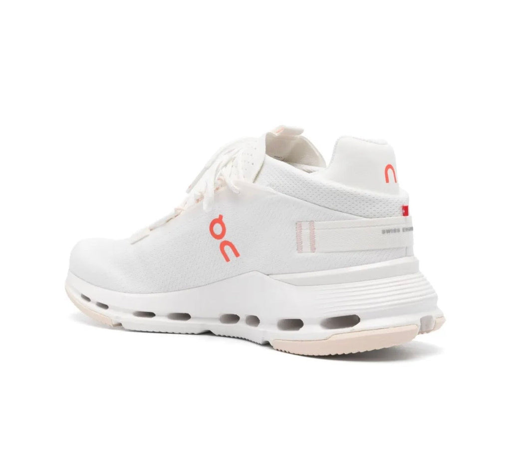 On Cloudnova White Red - תמונה 3