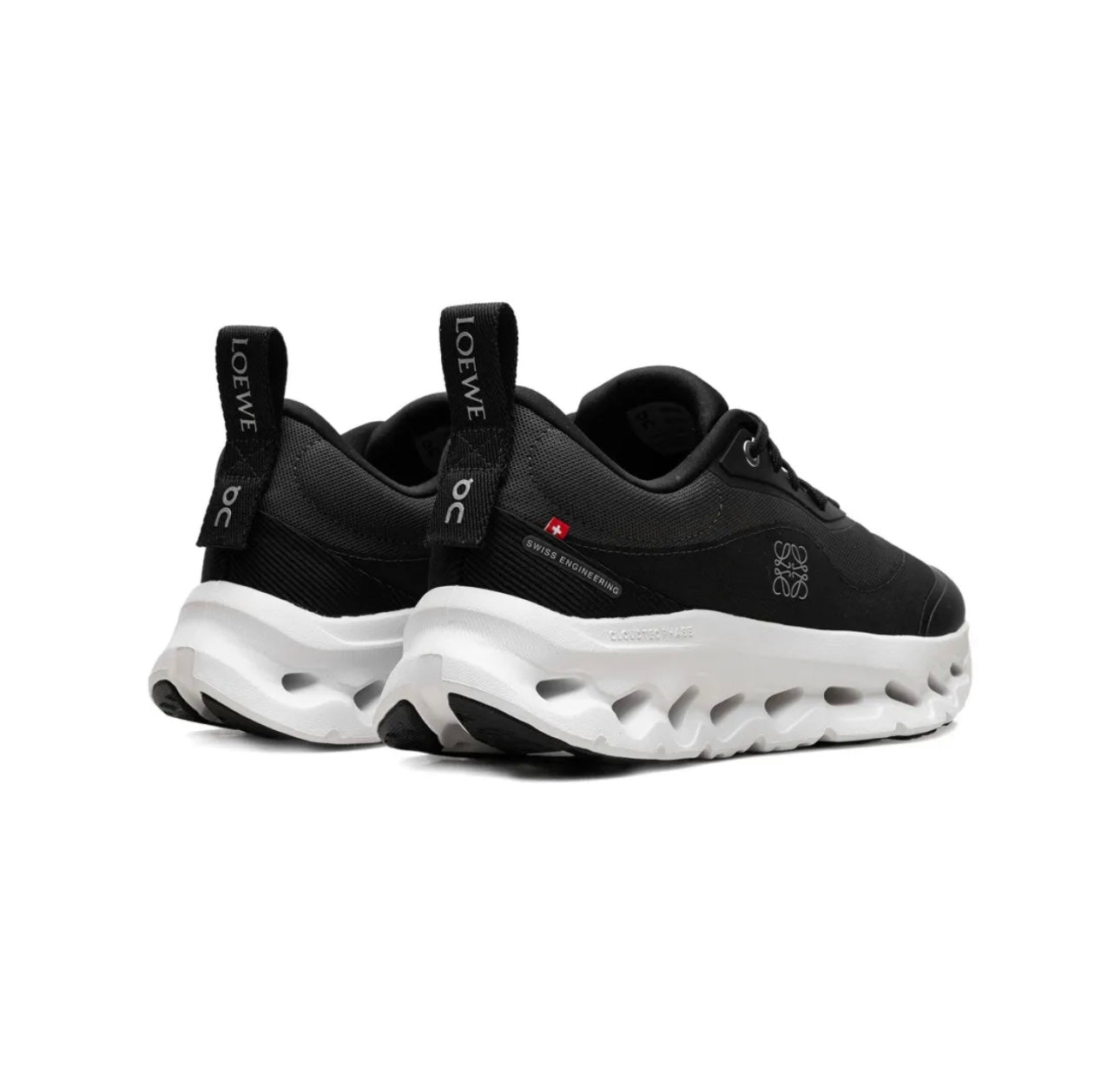 On Cloud X Loewe Black White - תמונה 3