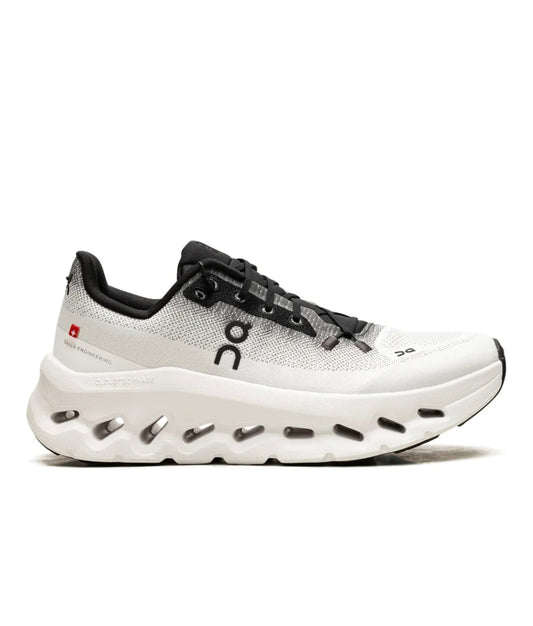 On Cloud White black