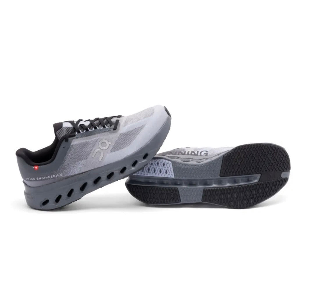 On Cloudsurfer Triple Grey - תמונה 2