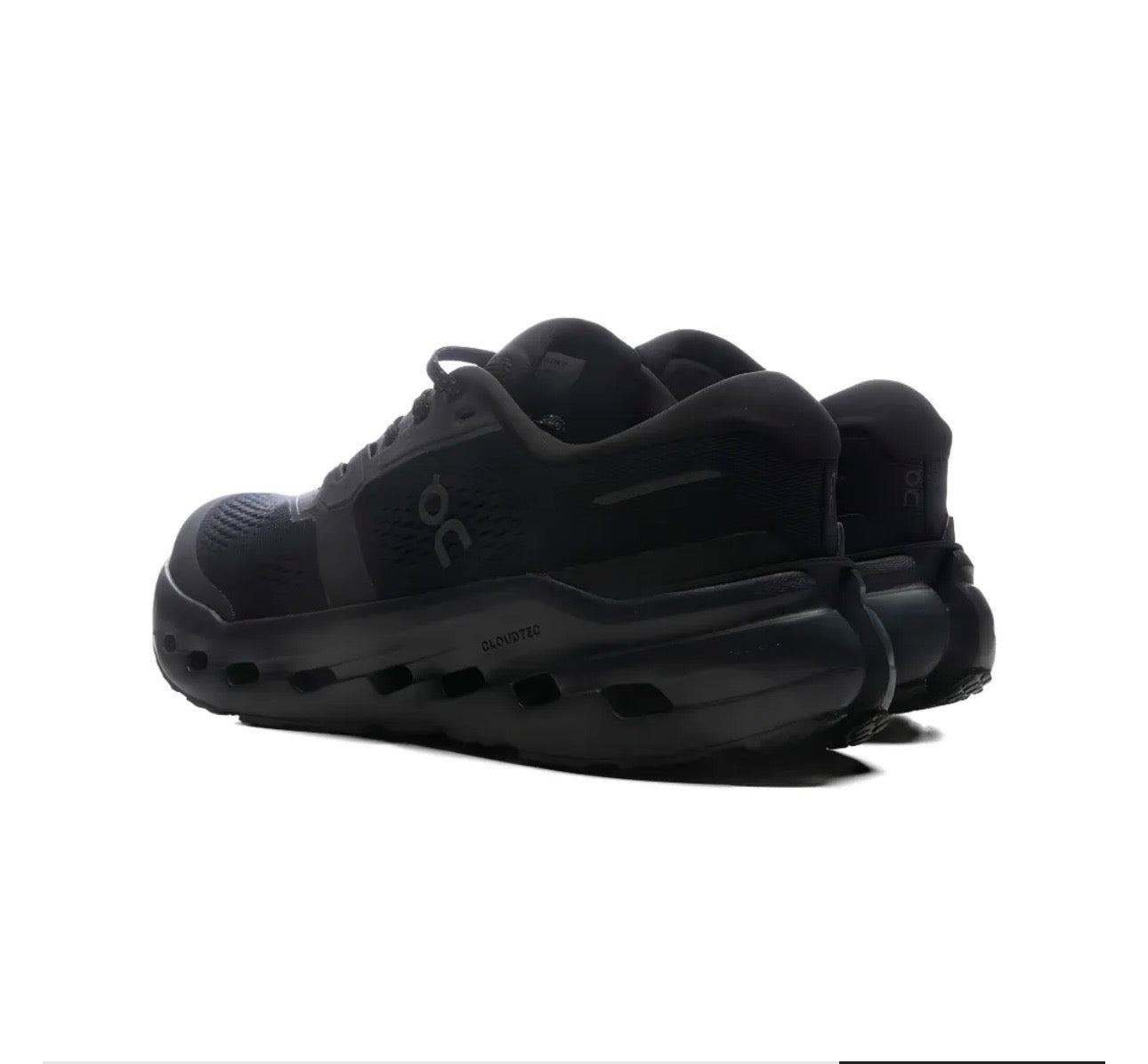 On Cloudrunner 2 Triple Black - תמונה 3
