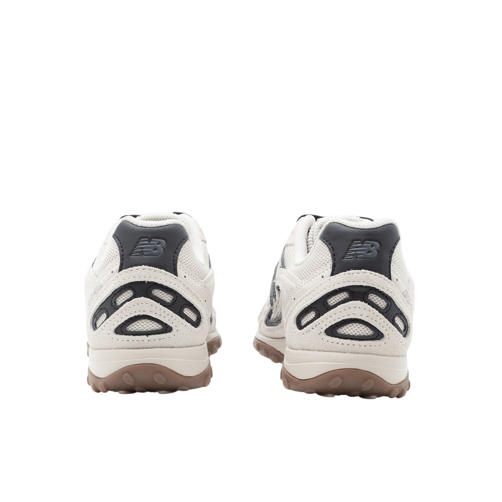 New Balance 204L Beige Black