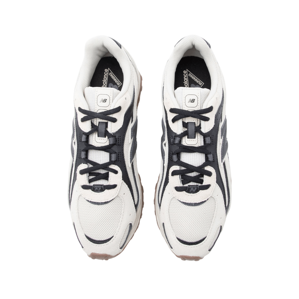 New Balance 204L Beige Black