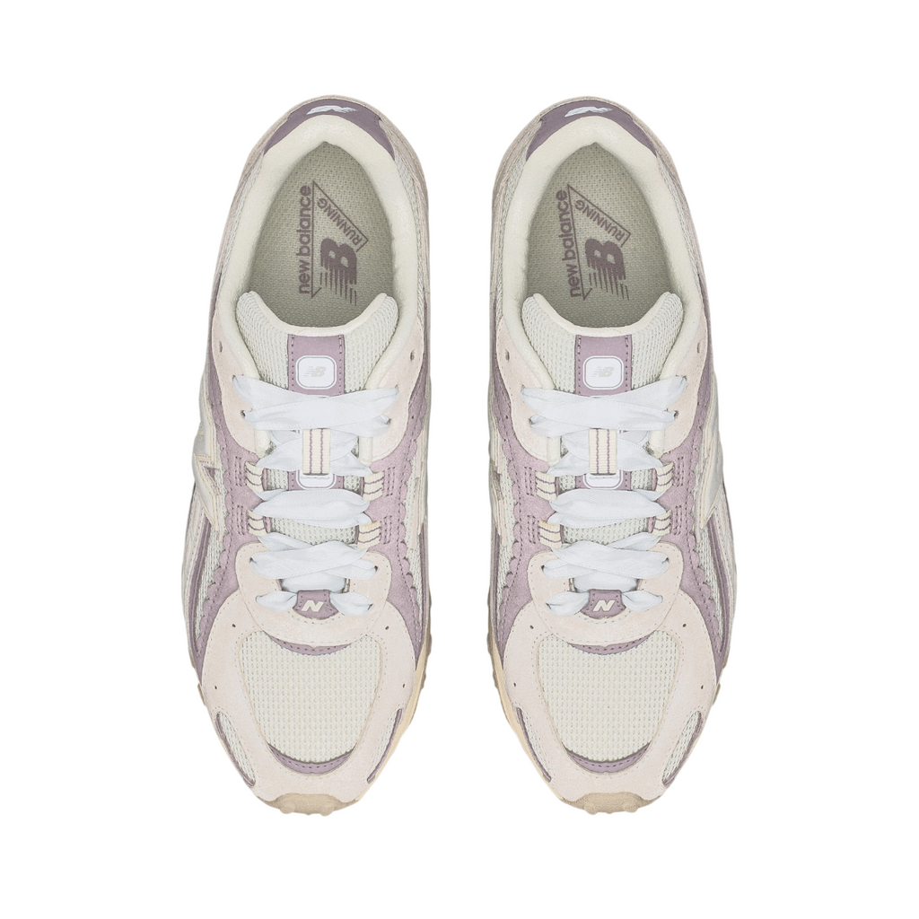 New Balance 204L Reflection Truffle Salt