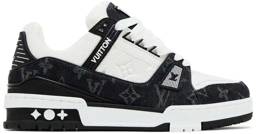 Louis Vuitton LV Trainer שחורה